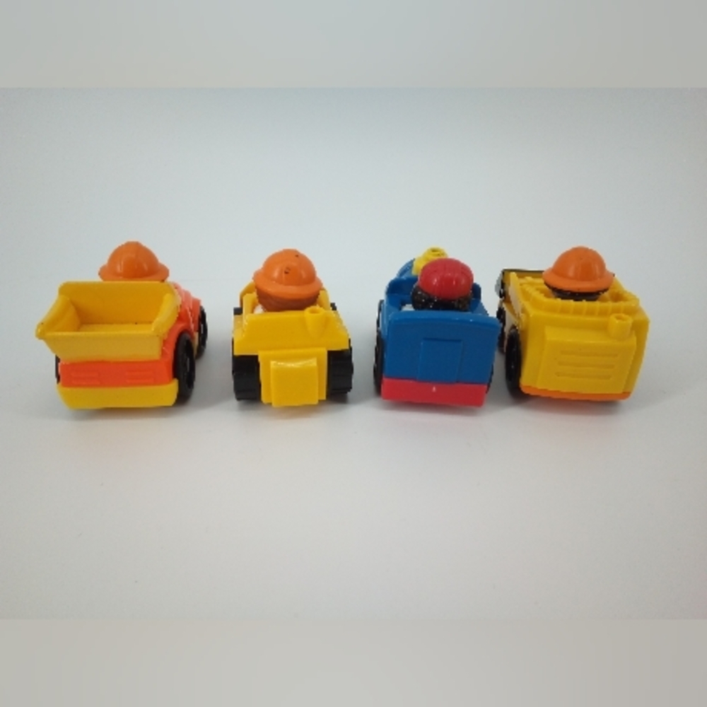 Fisher-Price Little People Mattel 2009 Car Construction Train Conductor 4 Piece - Picture 2 of 7